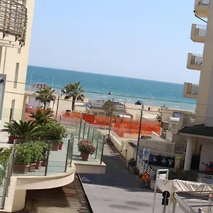 https://hotel-mora.emilia-romagnahotels.net