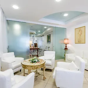 https://hotel-zonzini.emilia-romagnahotels.net
