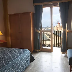 https://la-finestra-sul-sale.palermohotels.org